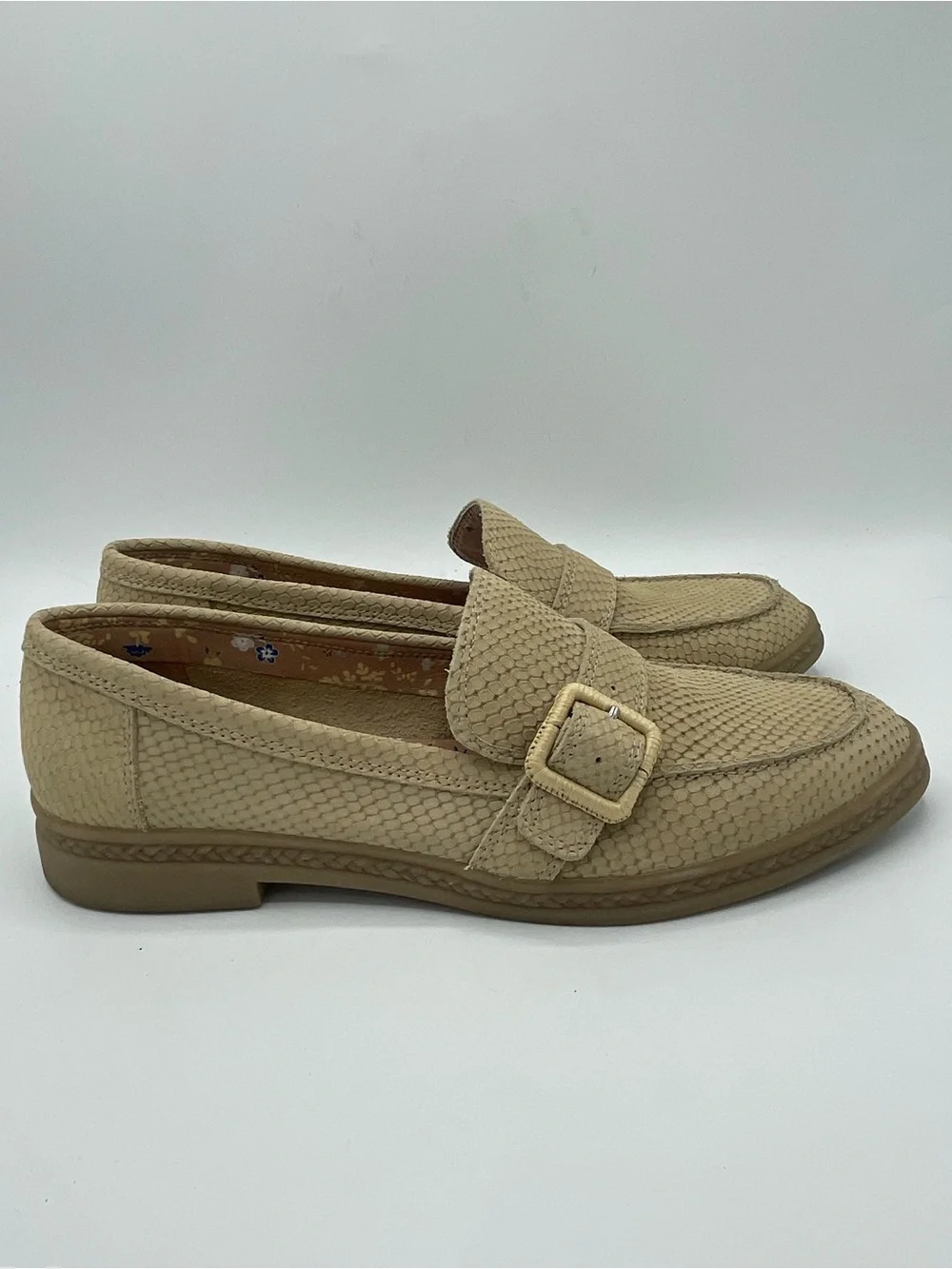 Lucky Brand Ryder’s Snake Embossed Leather Beige Textured Buckle Loafers